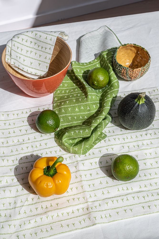 Linge de table textile - Paire de Serviette de table 100% lin 45x45cm - ARRASTA PÉ vert ABACATE - SABIÁ DESIGN