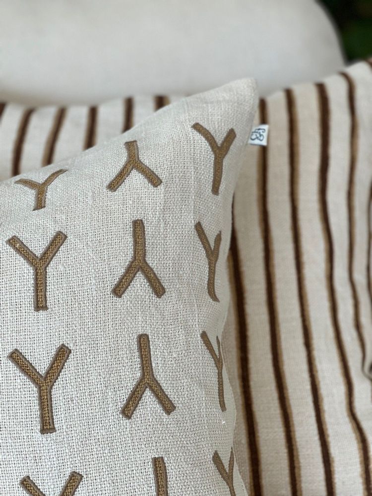 Coussins textile - Coussins en lin - Divan - CHHATWAL & JONSSON