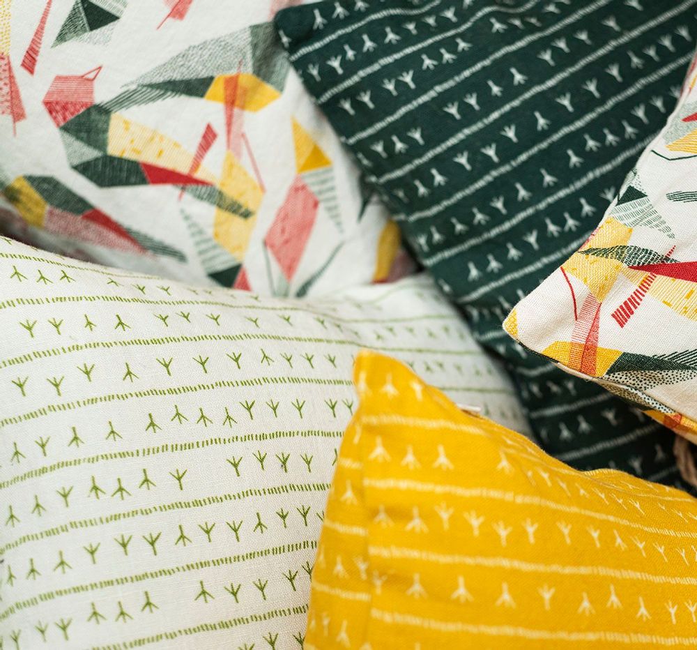 Fabric cushions - 100% linen cushion cover 80x80 - SABIÁ pattern - SABIÁ DESIGN