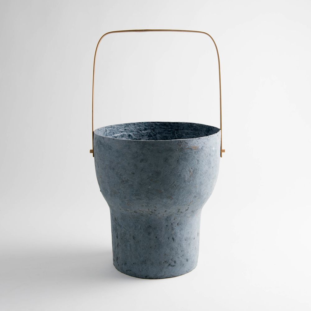 Vases - Vase en pâte à papier (gris simple) - INDIGENOUS