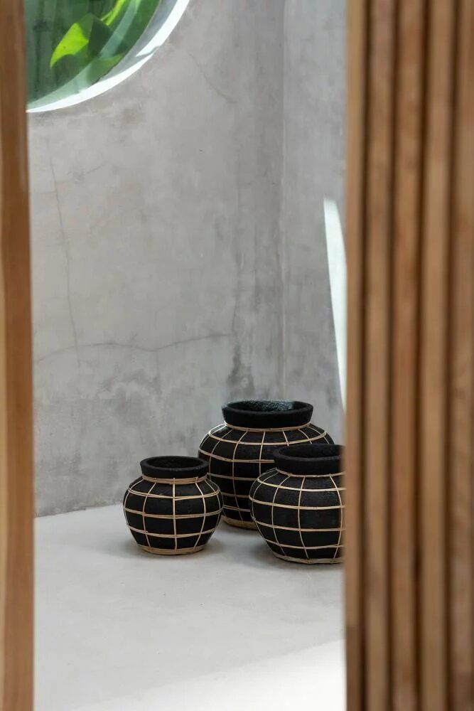 Vases - Le Vase Belly - Noir Naturel - M - BAZAR BIZAR LIVING