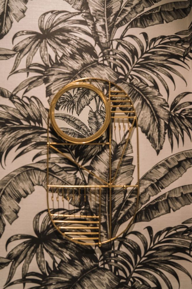 Mirrors - The Do I Look Pretty Wall Hanger - Brass - BAZAR BIZAR LIVING