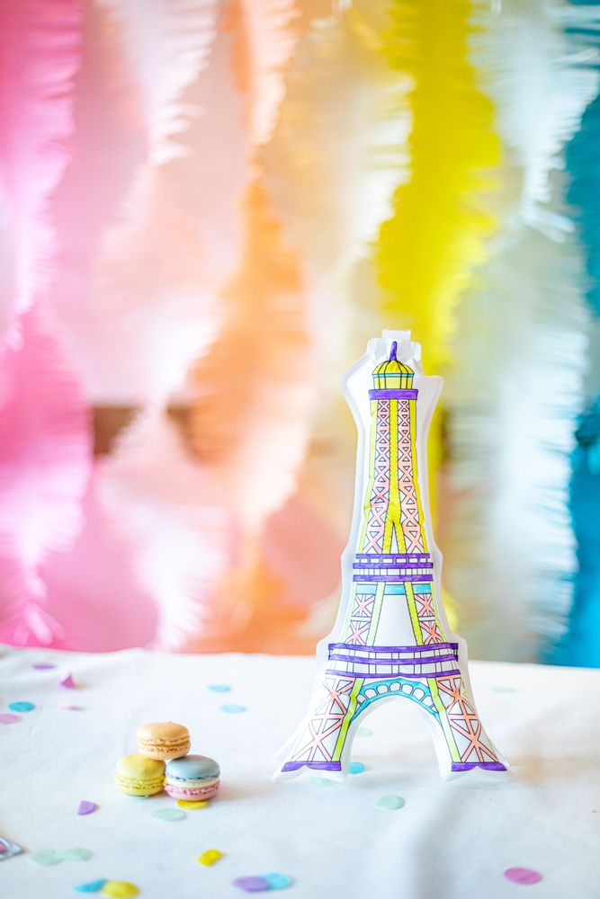 Cadeaux - Créart gonflable à colorier - Tour Eiffel - ARA-CREATIVE