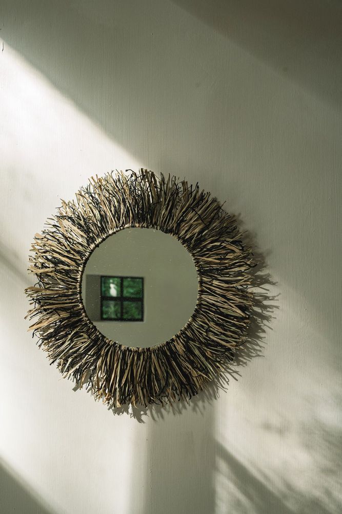 Miroirs - Le Miroir Raffia Fringe - Naturel Noir - M - BAZAR BIZAR LIVING