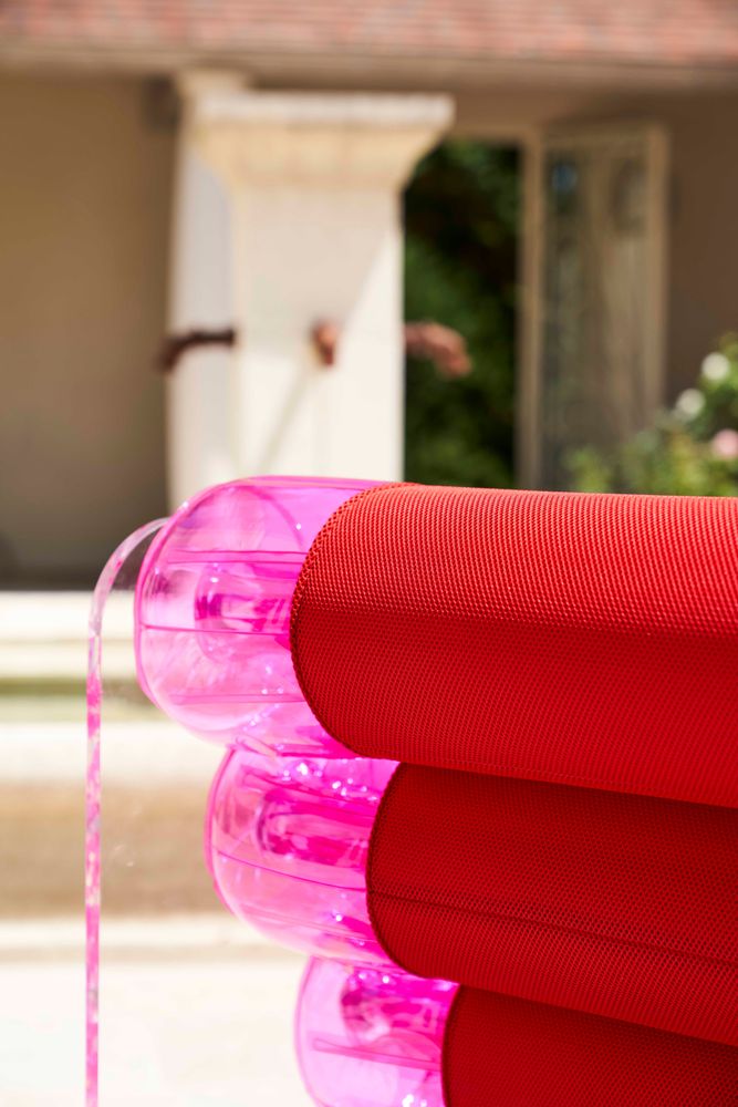 Fauteuils de jardin - MW02| Fauteuil parois PMMA transparentes & fourreaux Runner rouges - MW Exclusive - MW DESIGNER FURNITURE