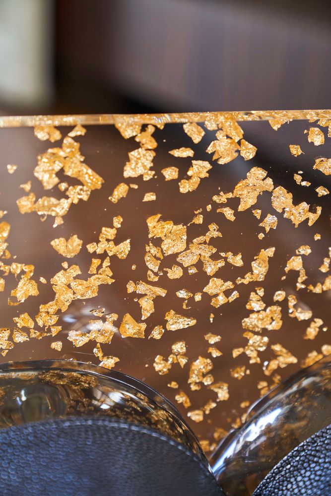 Chaises de jardin - MW04 Collection Couture| Chaise parois en PMMA incrustées de feuilles d'or & fourreaux Soshagro anthracites - MW Exclusive - MW DESIGNER FURNITURE