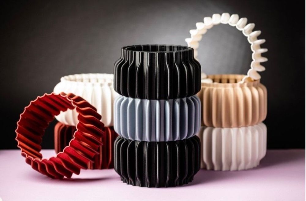 Office design and planning - Vase "Sonne" - AURA 3D