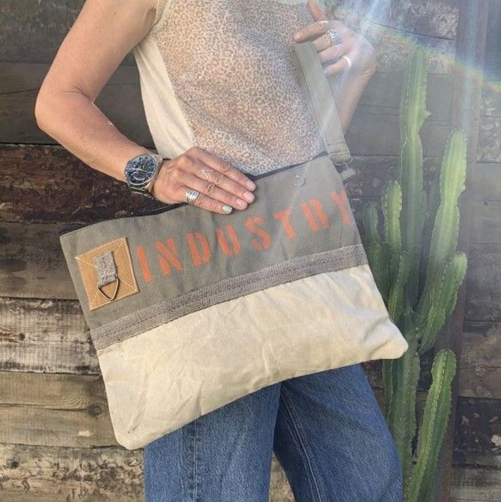 Sacs et cabas - DAKOTA MORGAN Oversize Classic Tote - CASA NATURA