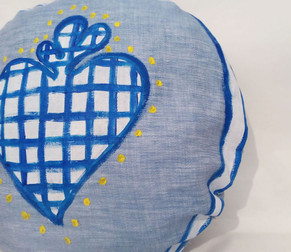 Fabric cushions - Round cushion\" CUORE FIAMMEGGIANTE\ " - BACIO DEL MARINAIO