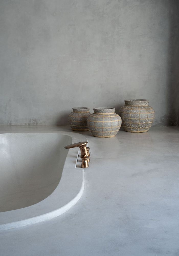 Vases - The Belly Vase - Concrete Natural - L - BAZAR BIZAR LIVING