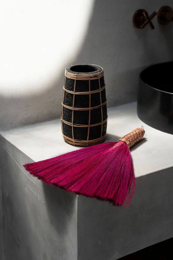 Vases - The Cutie Vase - Black Natural - S - BAZAR BIZAR LIVING