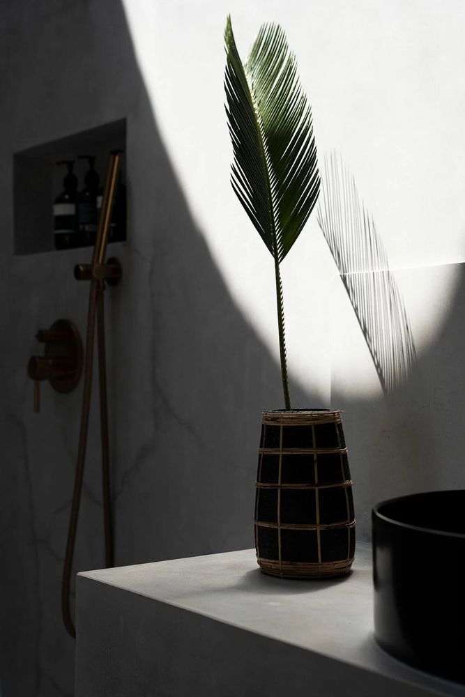 Vases - The Cutie Vase - Black Natural - S - BAZAR BIZAR LIVING