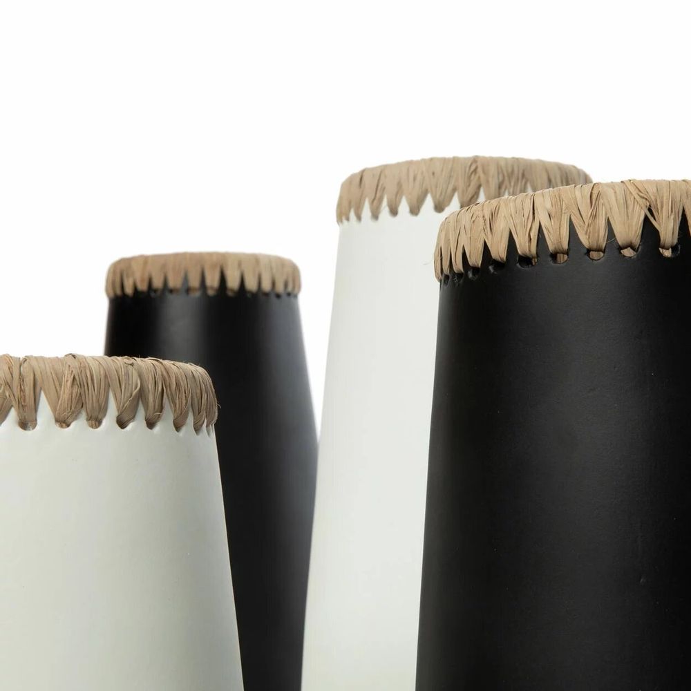 Vases - The Sneaky Vase - Black Natural - M - BAZAR BIZAR LIVING