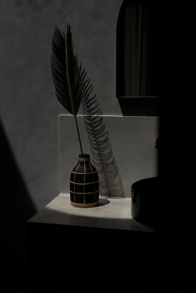 Vases - Vase The Whoopy - Noir naturel - L - BAZAR BIZAR LIVING