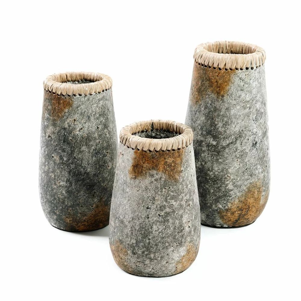 Vases - The Sneaky Vase - Antique Grey - M - BAZAR BIZAR LIVING