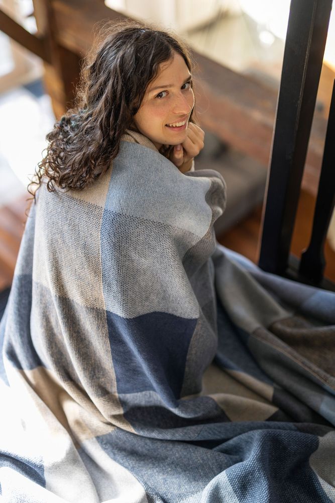 Throw blankets - Throw Colour-Woven / Blue-Woven - BIEDERLACK