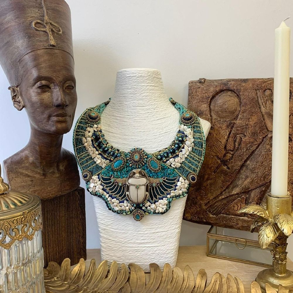 Bijoux - Collier "Sous l'oeil bienveillant de Khépri" - ANNA KRONIQ