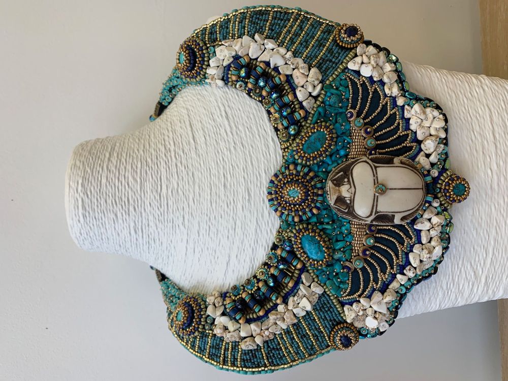 Bijoux - Collier "Sous l'oeil bienveillant de Khépri" - ANNA KRONIQ