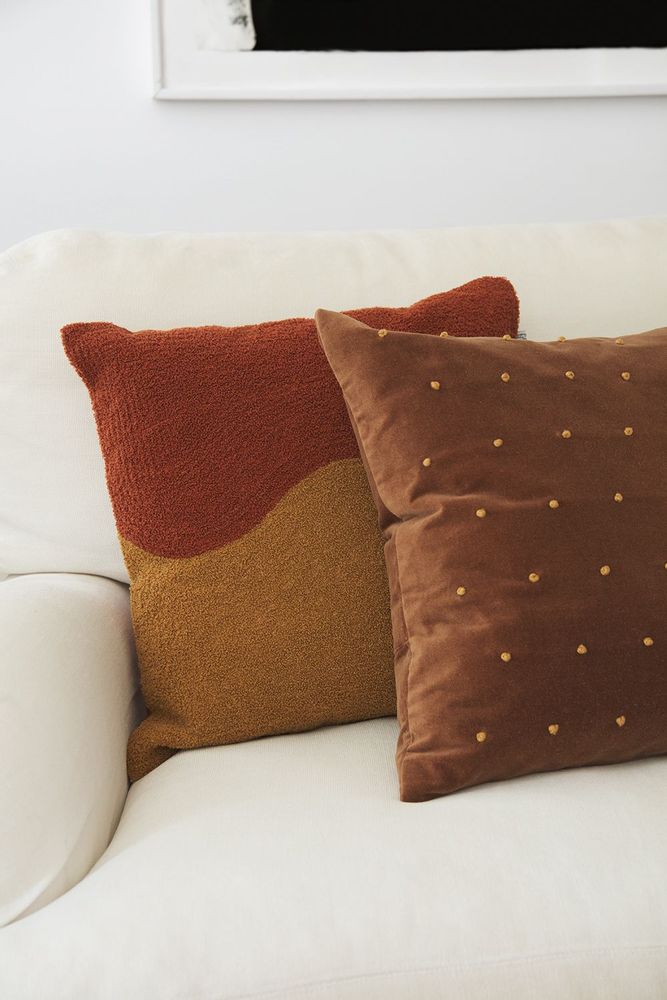 Fabric cushions - Bouclé/Linen Cushions - Yogi - CHHATWAL & JONSSON