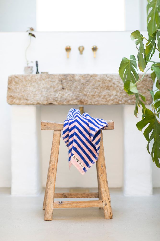 Serviettes de bain - Serviette d'invité Naram, 8 couleurs - BONGUSTA