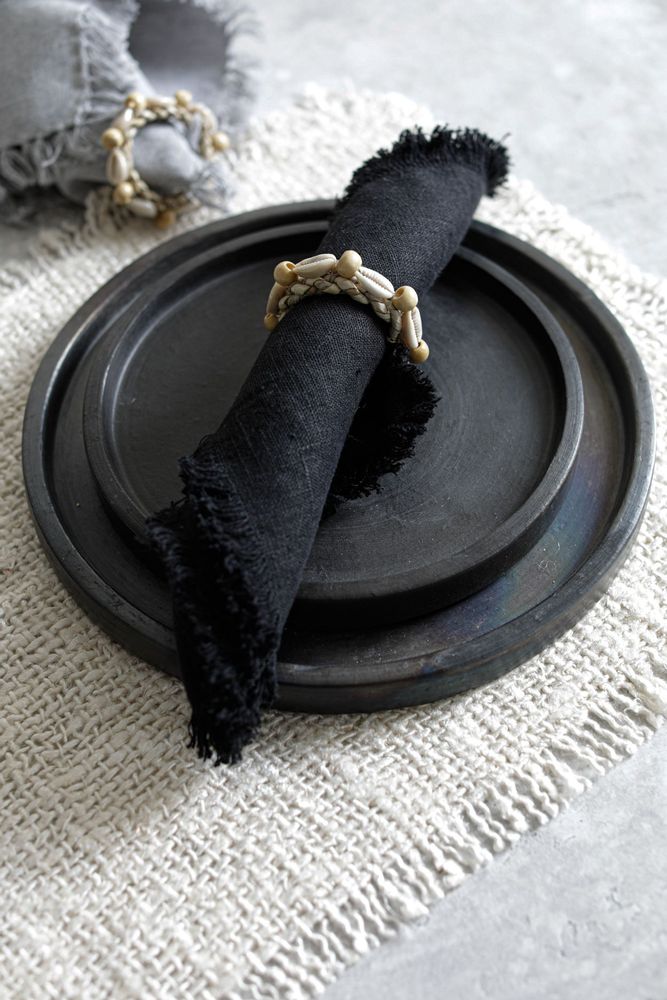Platter and bowls - The Burned Plate - Black - M - BAZAR BIZAR LIVING