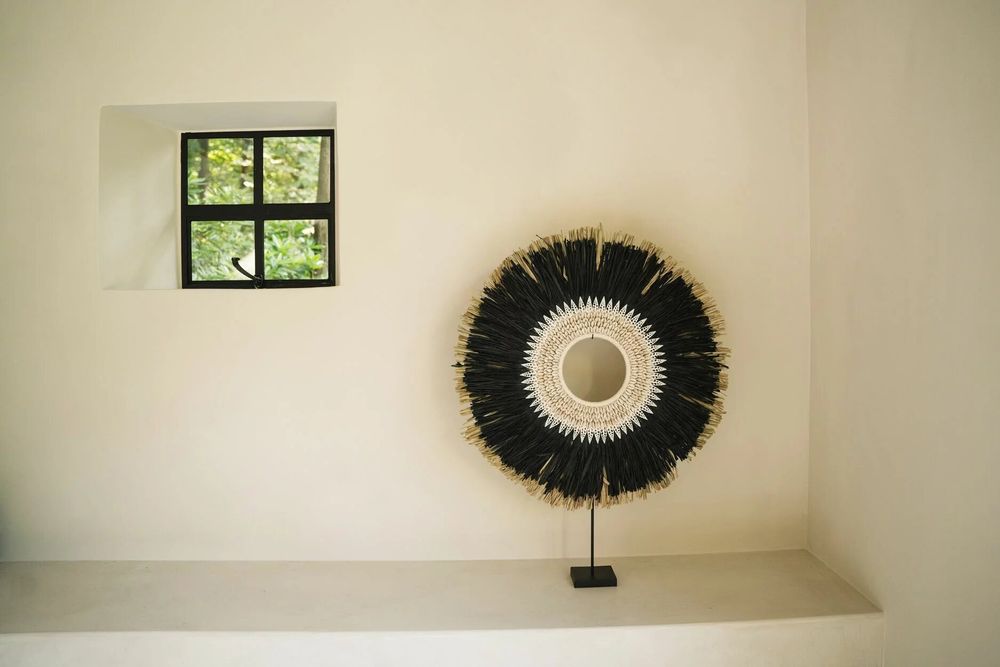 Other wall decoration - The Mojo Raffia On Stand - Black Natural - L - BAZAR BIZAR LIVING
