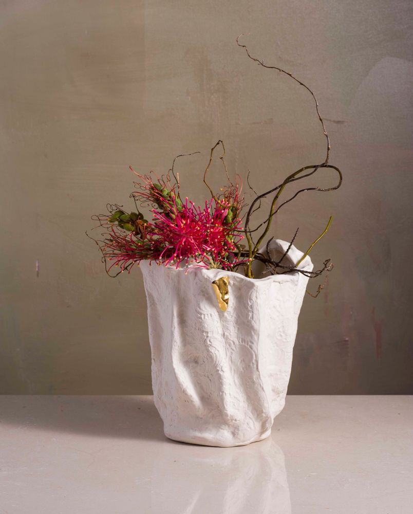 Vases - Porcelain and gold wave series - ATELIER LE MOTIF