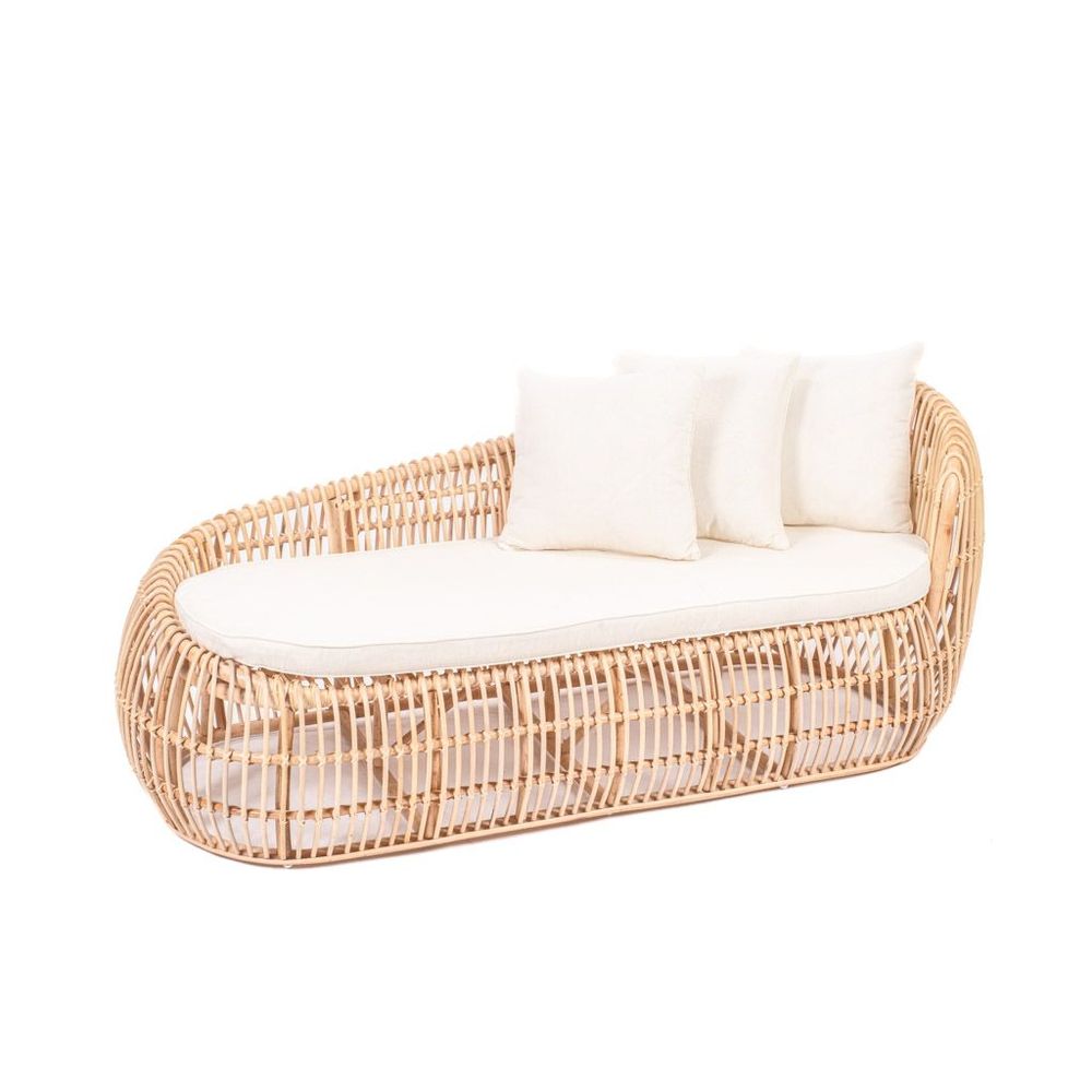 Canapés - LULLI - Banquette design en rotin avec 1 grand coussin et 3 petits coussins - HYDILE