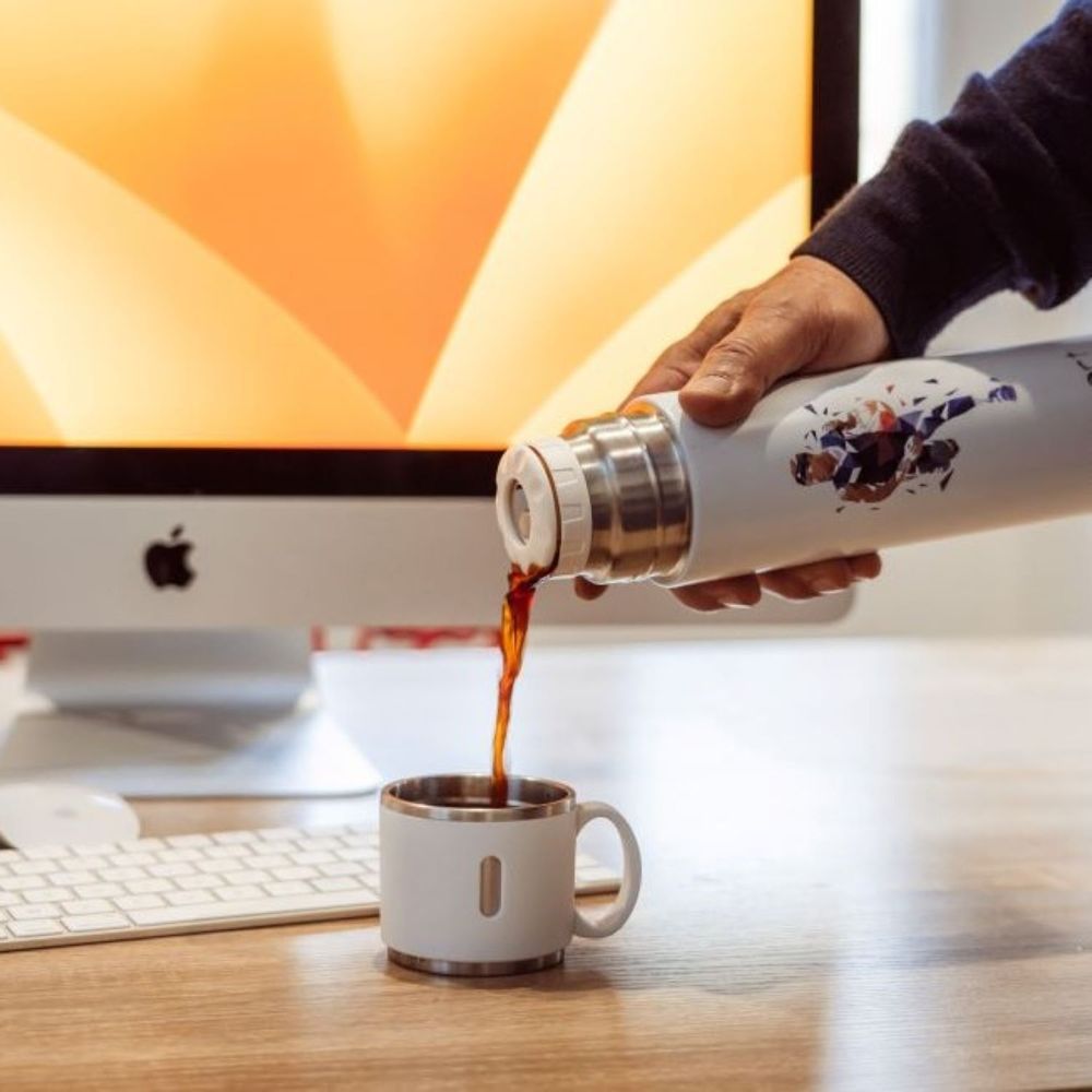 Travel accessories - IsaSport Créations Insulated Bottle with Athletics Cup - ISASPORT CRÉATIONS