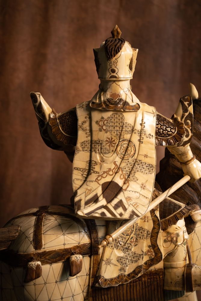 Unique pieces - Of War & Love, Mu Guiying, Of War & Love, Yang Zongbao - TRESORIENT