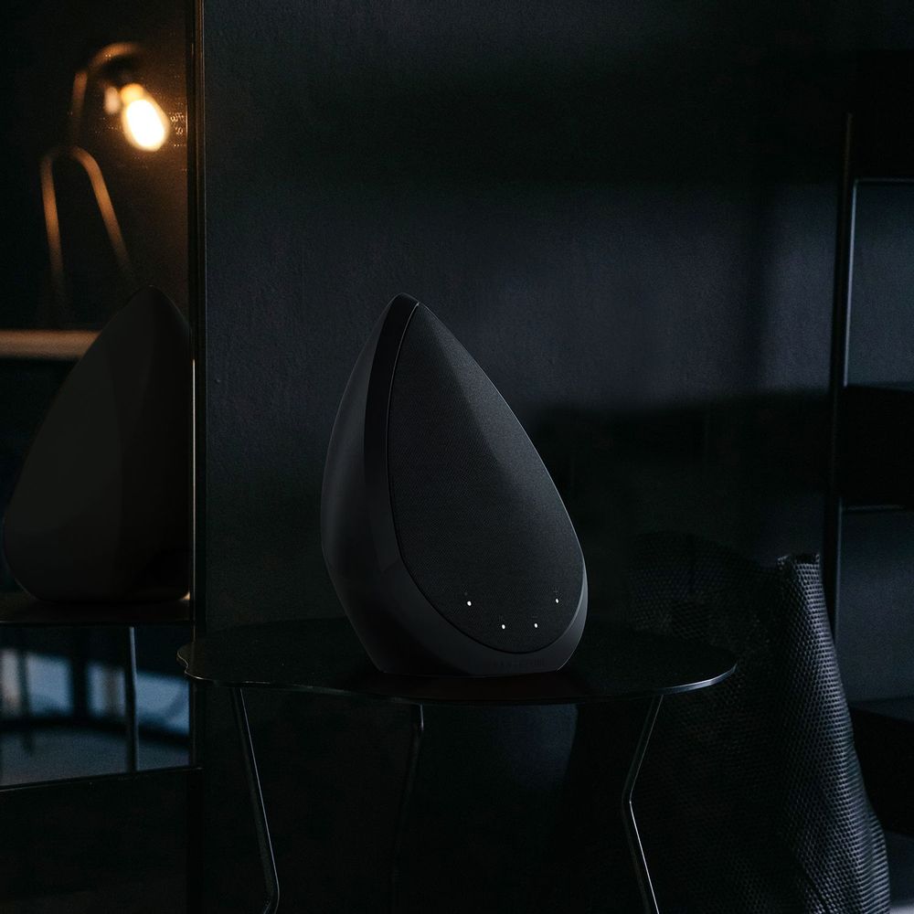 Hotel bedrooms - Obsidian Black Speaker - PANTHEONE AUDIO
