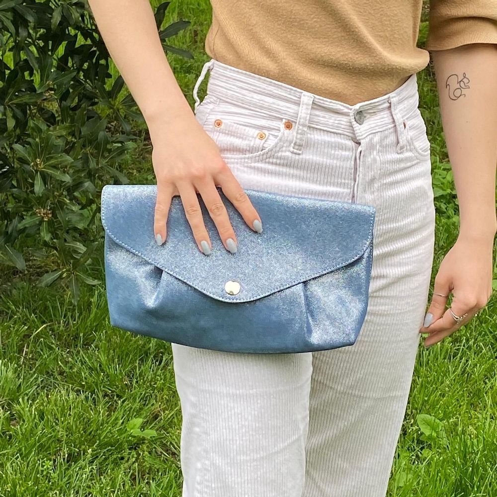 Clutches - Glitter Leather Clip Pouch - LA CARTABLIÈRE