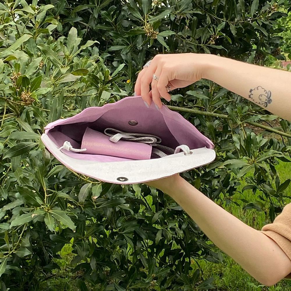 Clutches - Glitter Leather Clip Pouch - LA CARTABLIÈRE