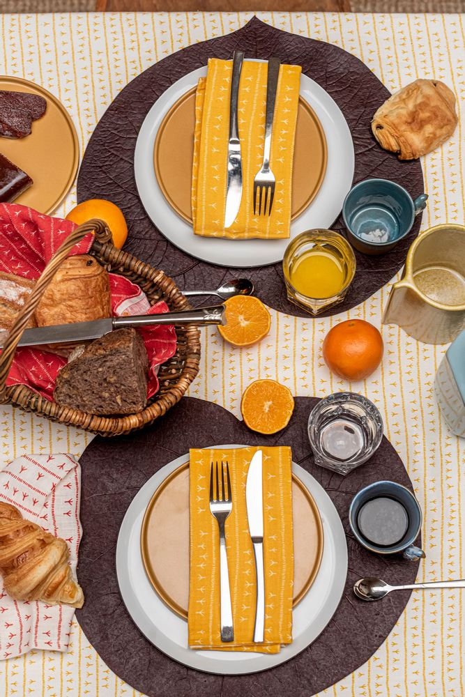 Objets design - Set de table Feuille Amazonienne CAPEBA Bordo 100% caoutchouc naturel - SABIÁ DESIGN