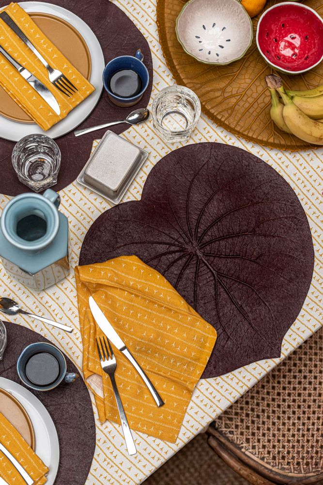 Objets design - Set de table Feuille Amazonienne CAPEBA Bordo 100% caoutchouc naturel - SABIÁ DESIGN