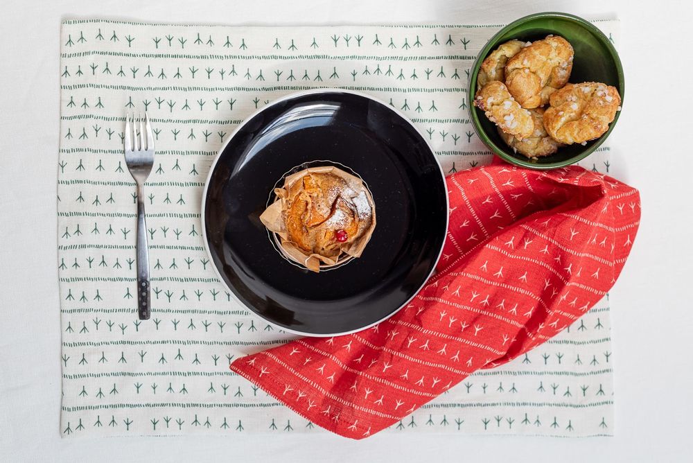 Table linen - Serviette de table (par 2) 100% lin - 45x45cm - Motif ARRASTA PÉ couleur rouge TERRA - SABIÁ DESIGN