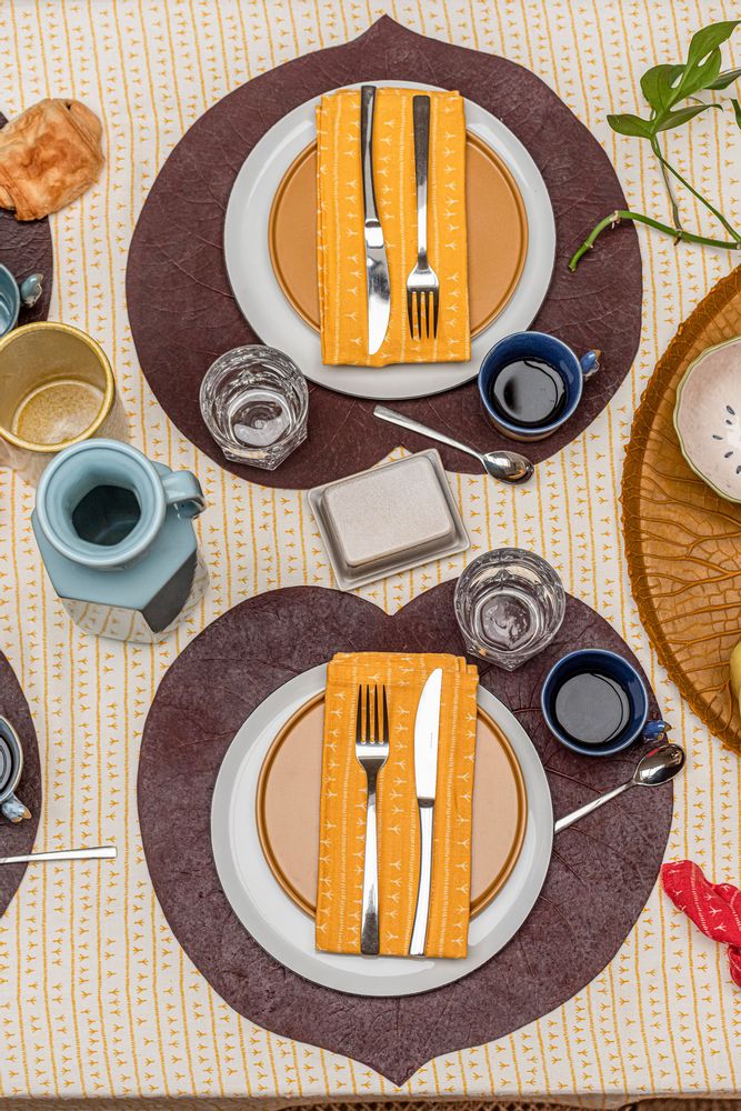 Table linen - Nappe de table 100%lin Motif ARRASTA PÉ couleur JAUNE - SABIÁ DESIGN