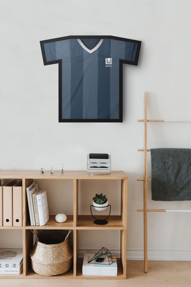 Frames - T-FRAME T-shirt display - UMBRA