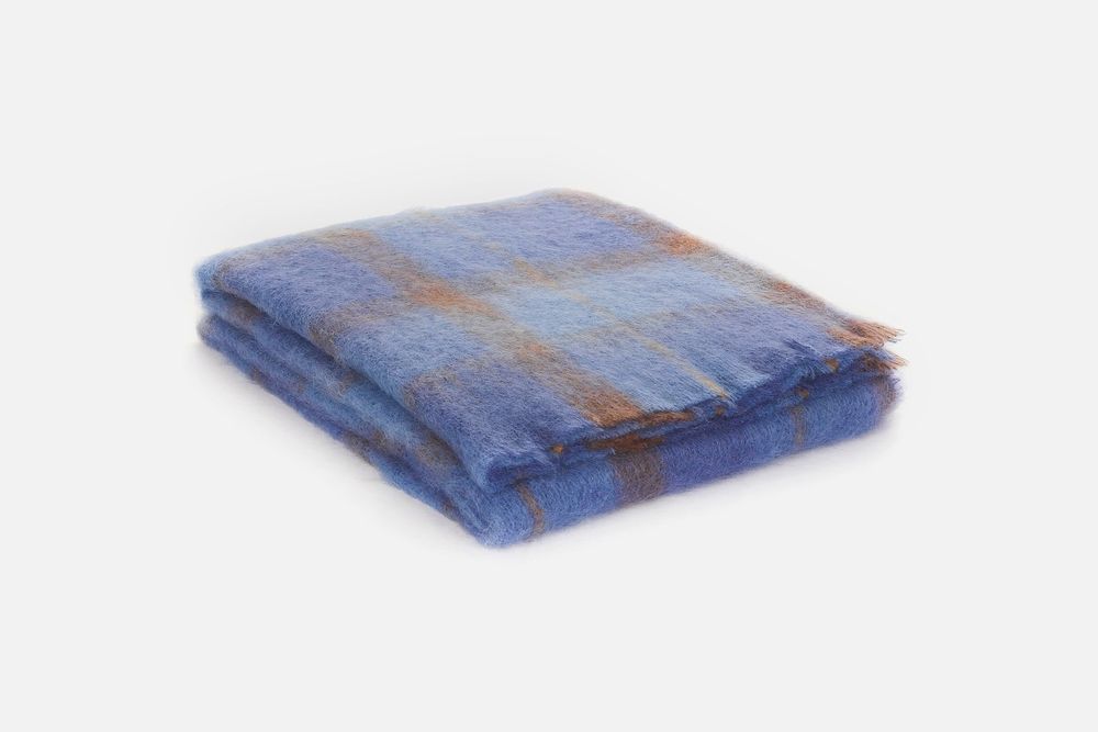 Throw blankets - Bluebird Mohair Throw Blanket. - CUSHENDALE