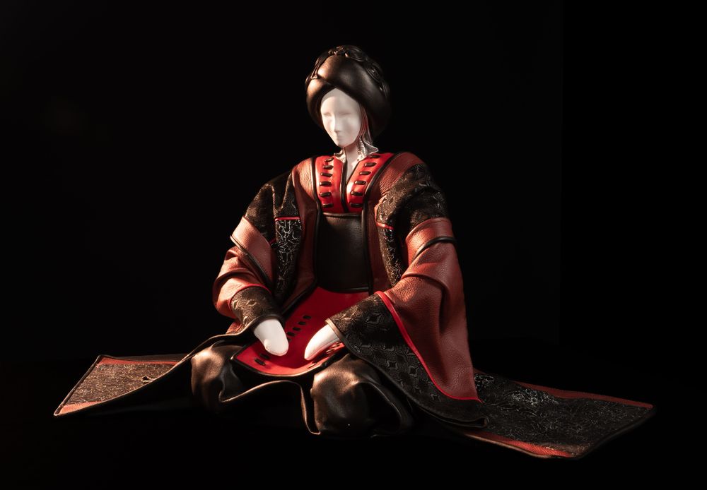 Unique pieces - Geisha - ANNIE DELEMARLE SCULPTURE CUIR