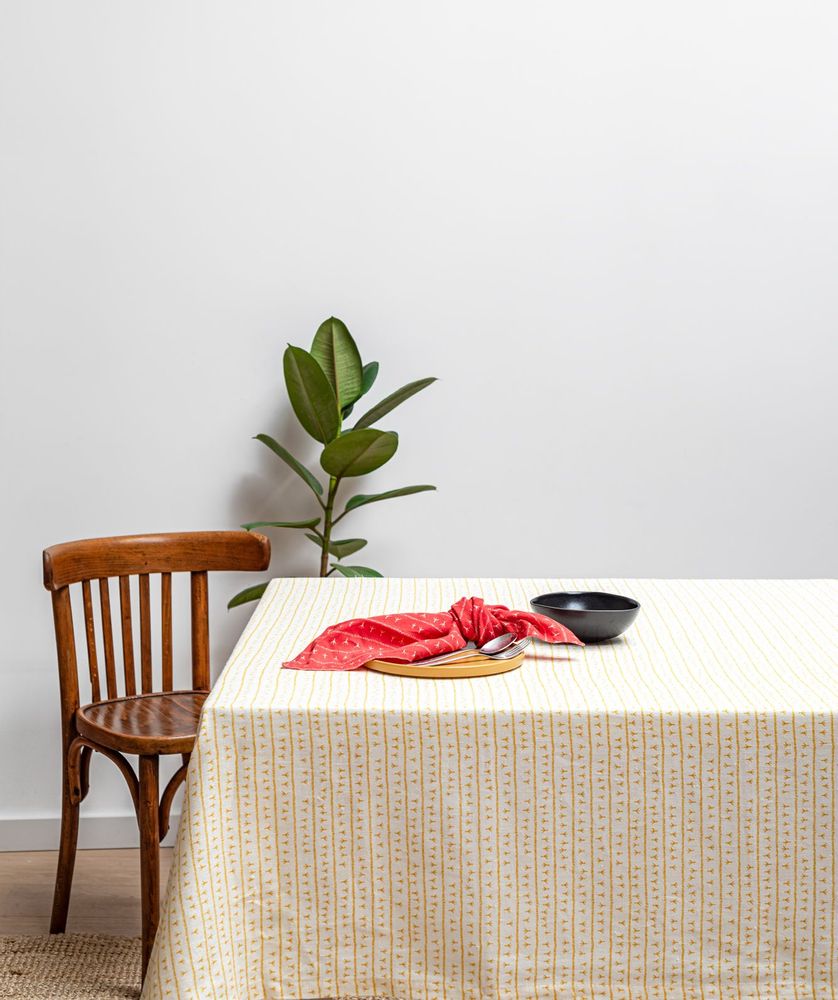 Table linen - Nappe de table 100%lin Motif ARRASTA PÉ couleur JAUNE - SABIÁ DESIGN