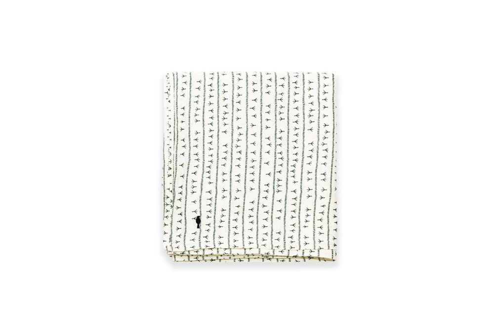 Table linen - Nappe de table 100% lin - Motif ARRASTA PÉ couleur Vert FOLHA - SABIÁ DESIGN