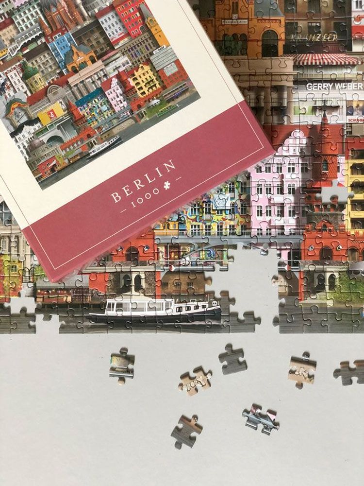 Gifts - Berlin Jigsaw Puzzle (1000 pieces) - MARTIN SCHWARTZ