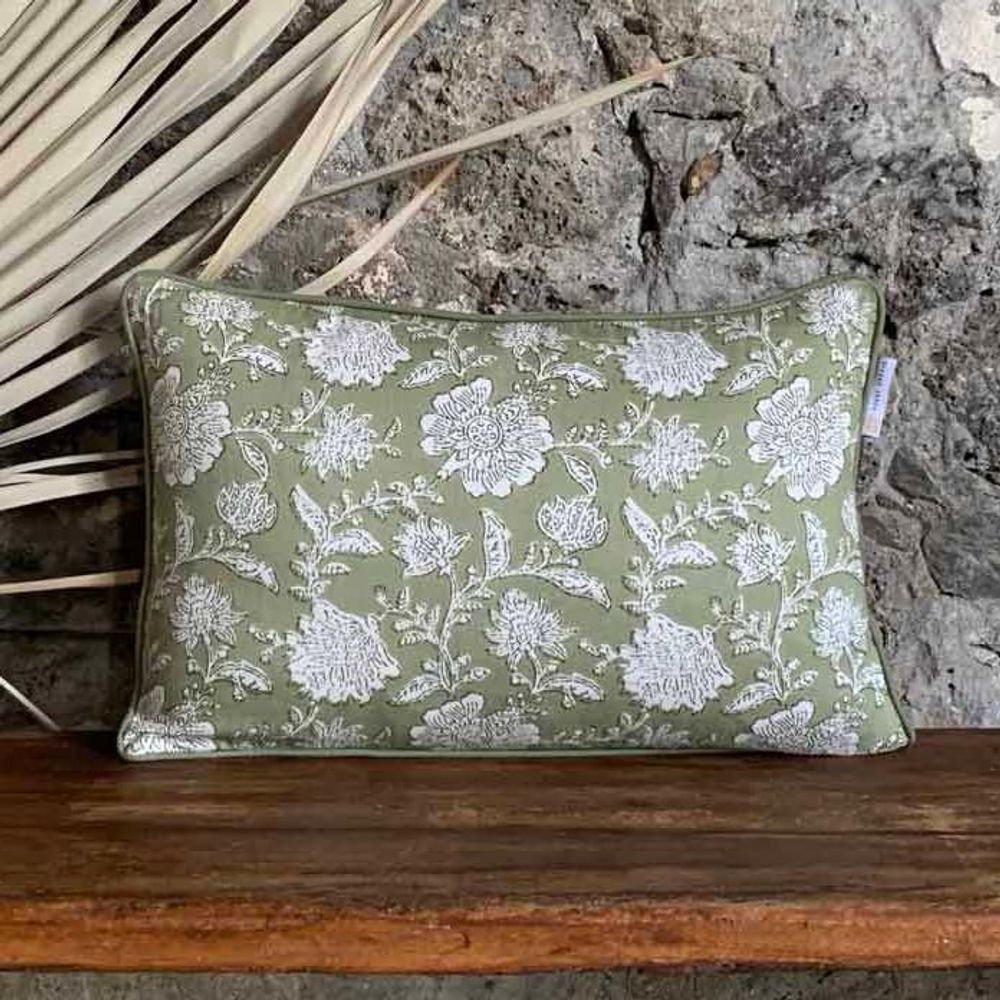 Coussins textile - Housse de coussin à fleurs vert et blanc Shree - TERRE AMBRÉE