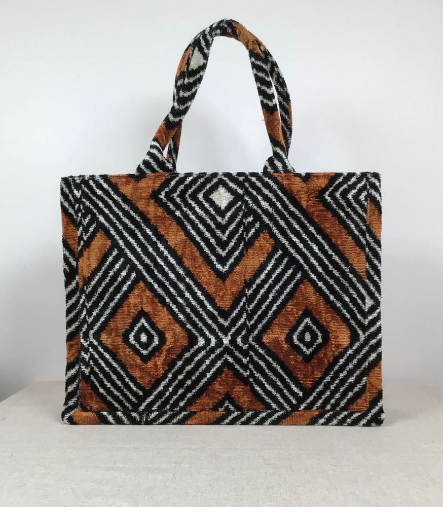 Bags and totes - VELVET TOTE BAG. - DEREGÖZÜ