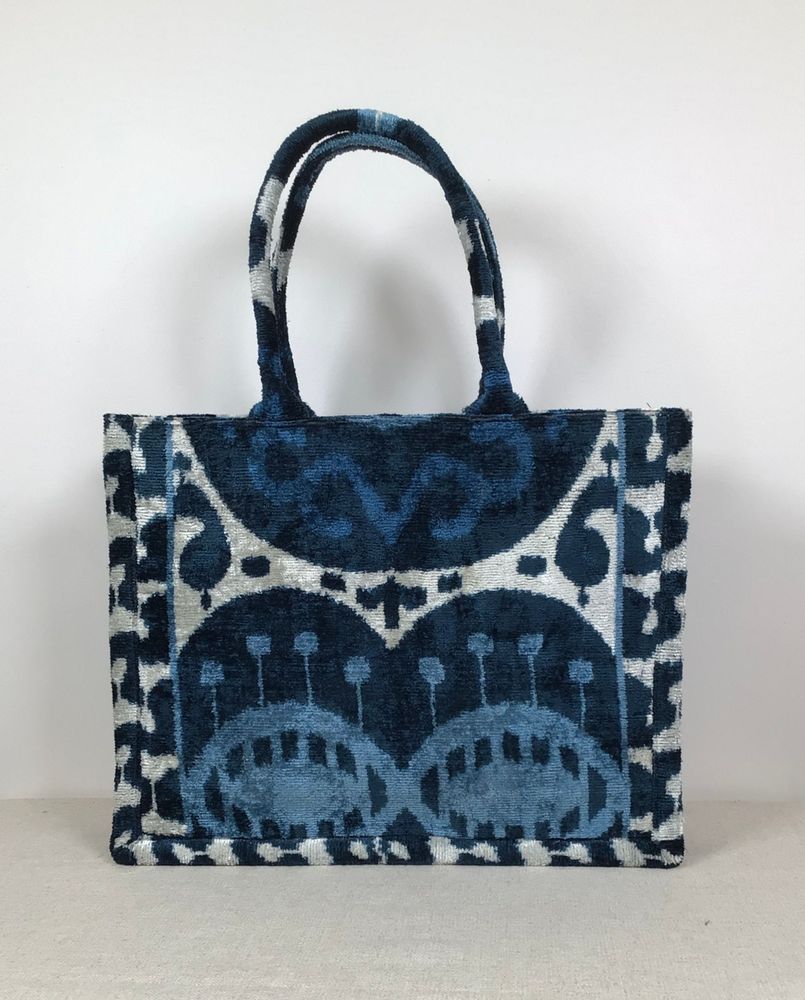 Bags and totes - VELVET TOTE BAG. - DEREGÖZÜ