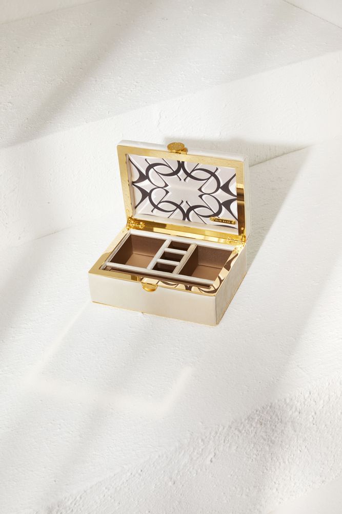 Services - Mademoiselle Jewelry Box - ELIE SAAB MAISON