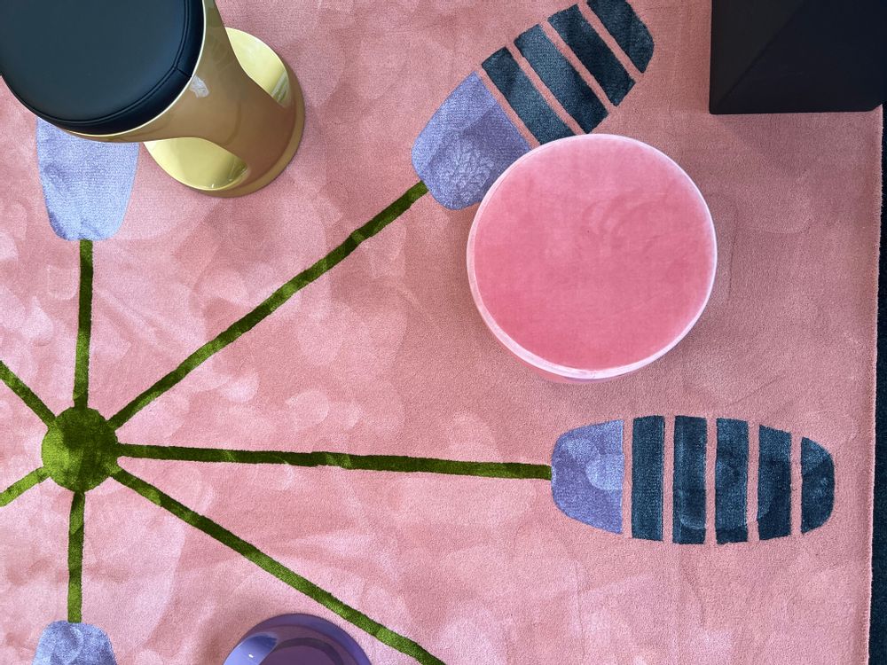 Stools - Signet Ring I Stool I Pink - SOFTICATED