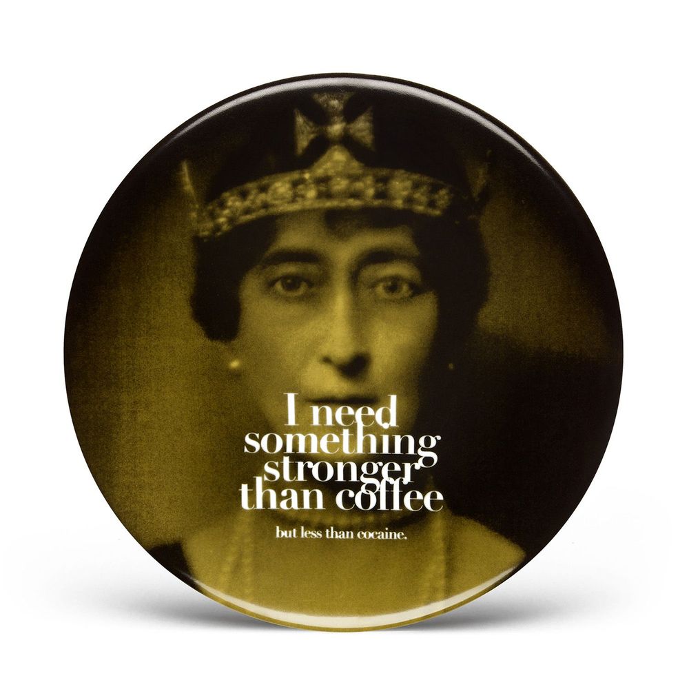 Objets de décoration - Assiette Porcelaine “I need something stronger than coffee but less than cocaine.”. - LOOL