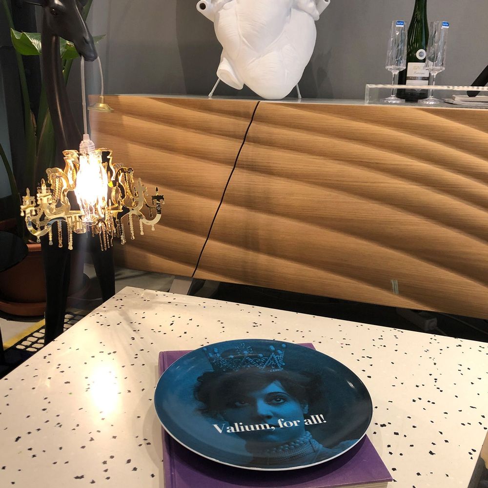 Objets de décoration - Assiette Porcelaine “Valium, for all!" - LOOL